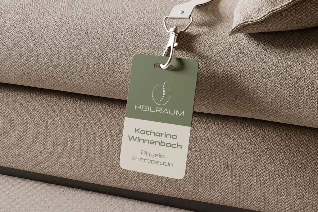 Praxis-Namensbadge mit Corporate Design