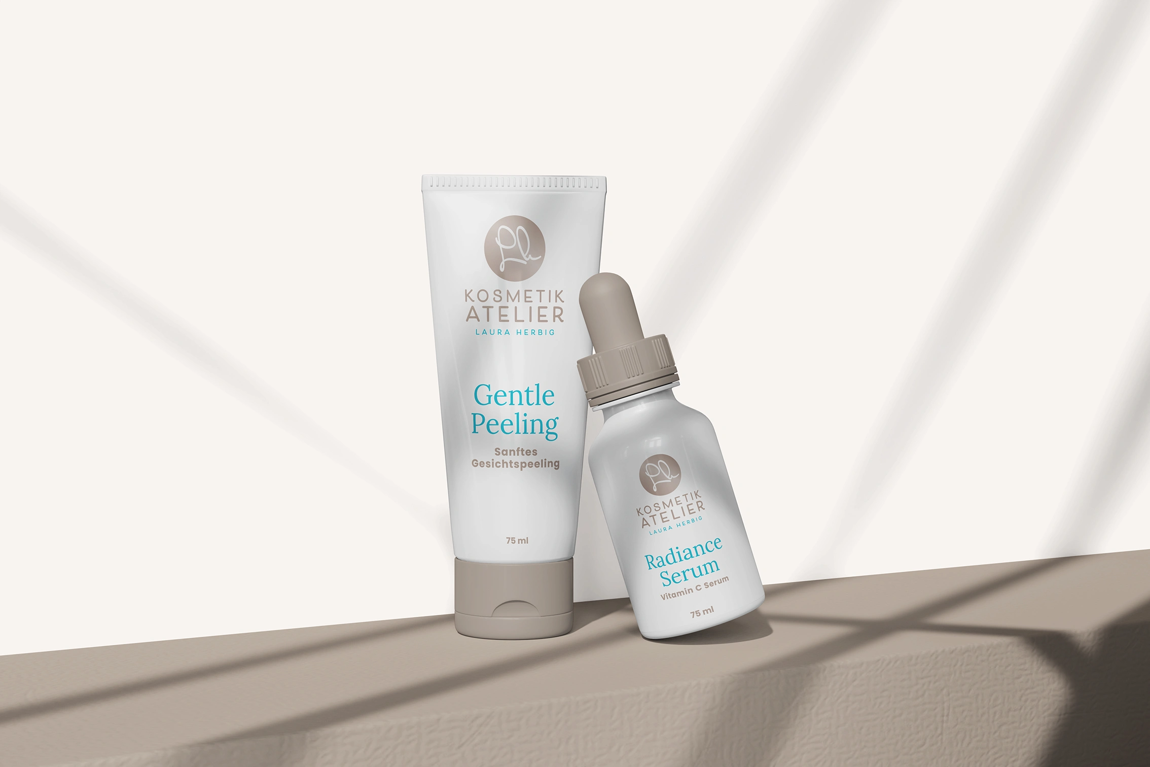 Produktdesign für Kosmetikatelier Laura Herbig mit Packaging Mockup für Kosmetikprodukte im hochwertigen Markenstil.