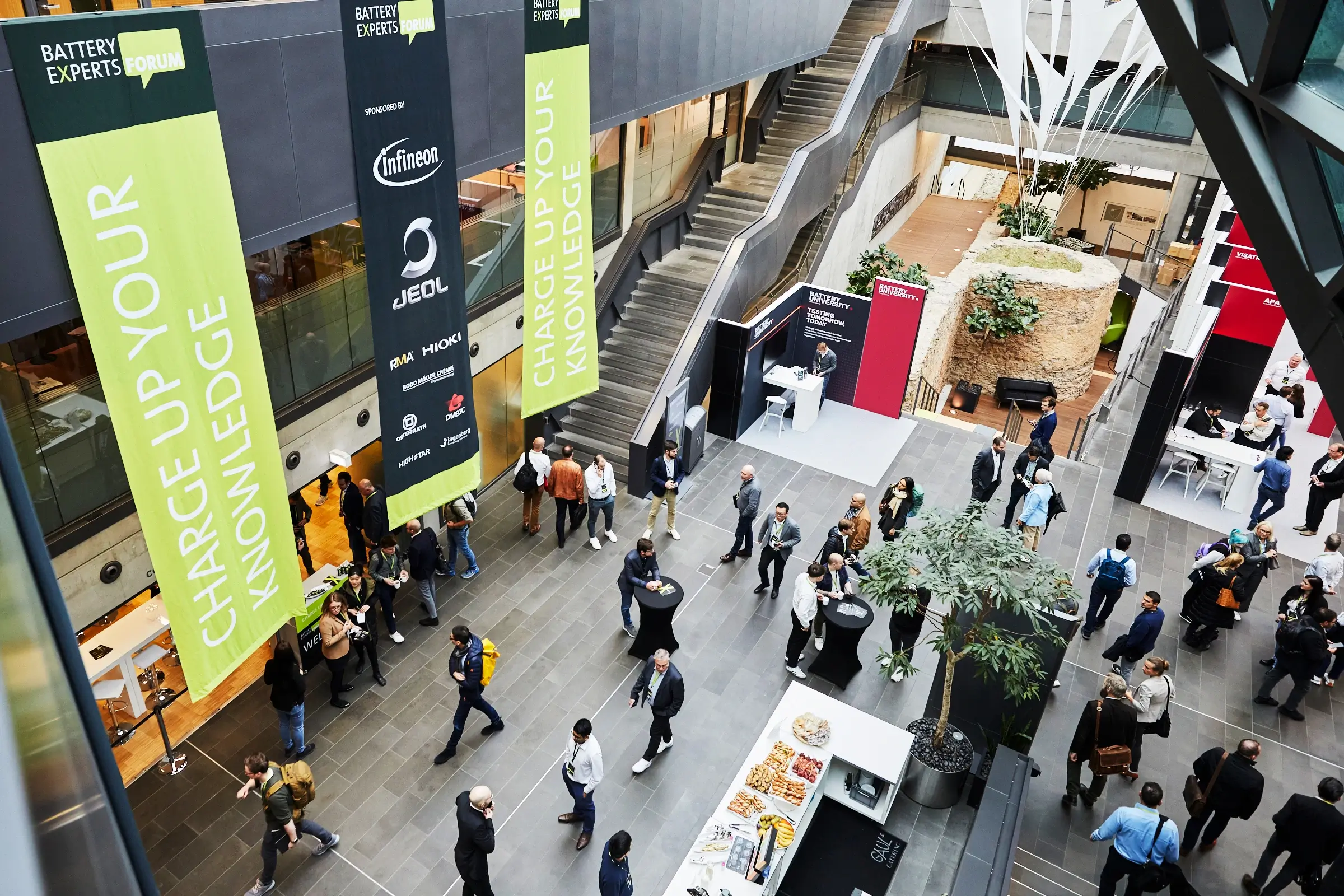 Vogelperspektive auf die Messe Battery Expert Forum in Darmstadt 
